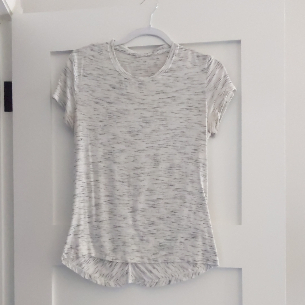 Avia Women's Heathered Gray Short Sleeve Tee